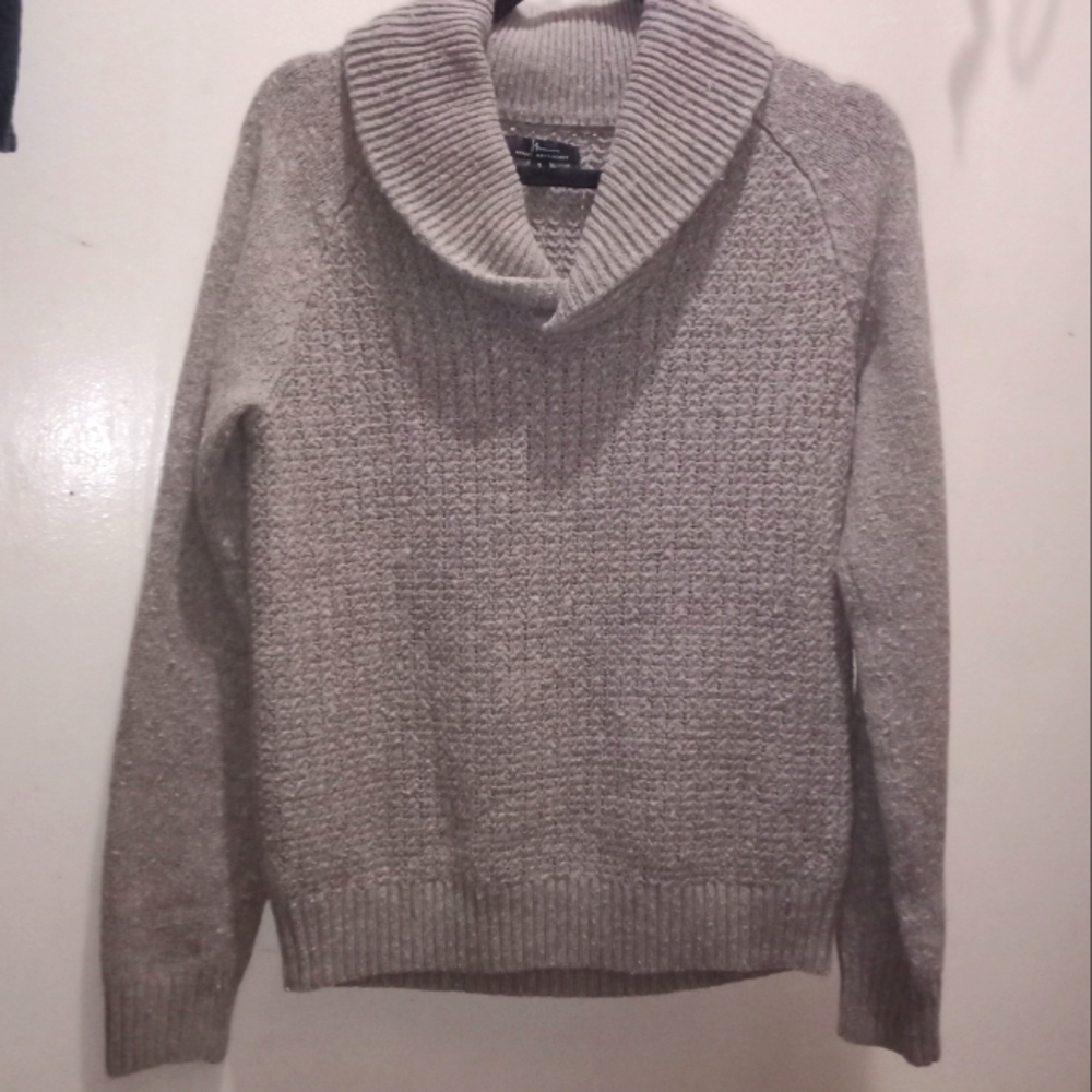 Pull over sweater by Marc Anthony